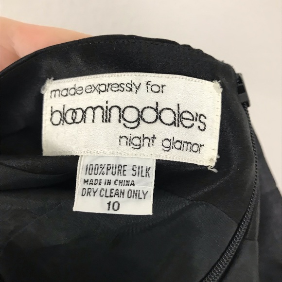 Vintage Bloomingdales Black 100% Silk Satin Skirt Pencil Straight 10 Medium - Picture 2 of 5